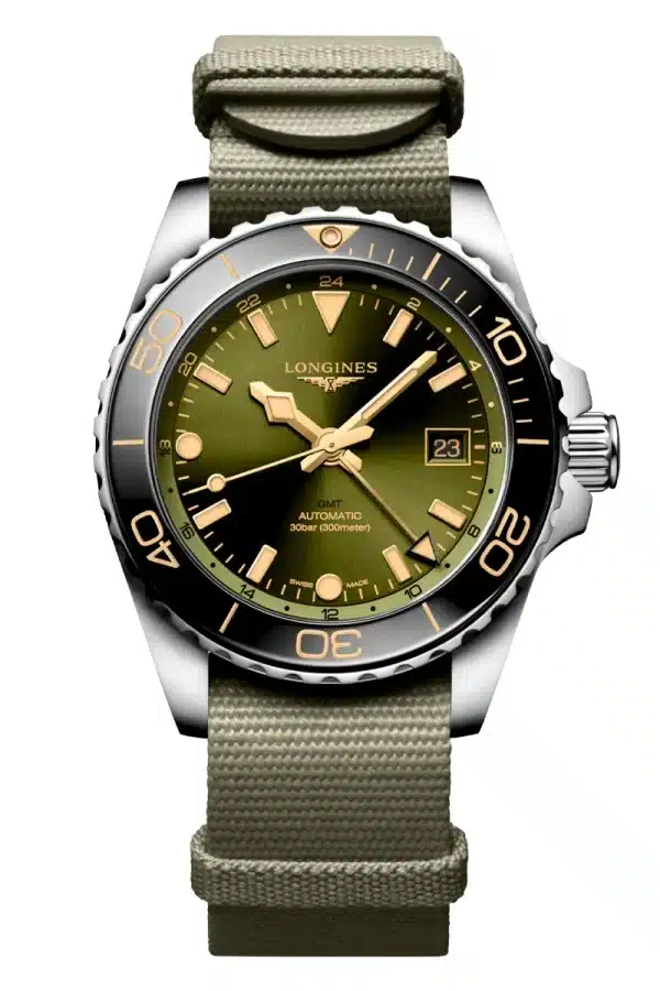 Longines HydroConquest GMT verde L3.790.4.06.2, lunetta in ceramica nera e cinturino NATO, vista frontale