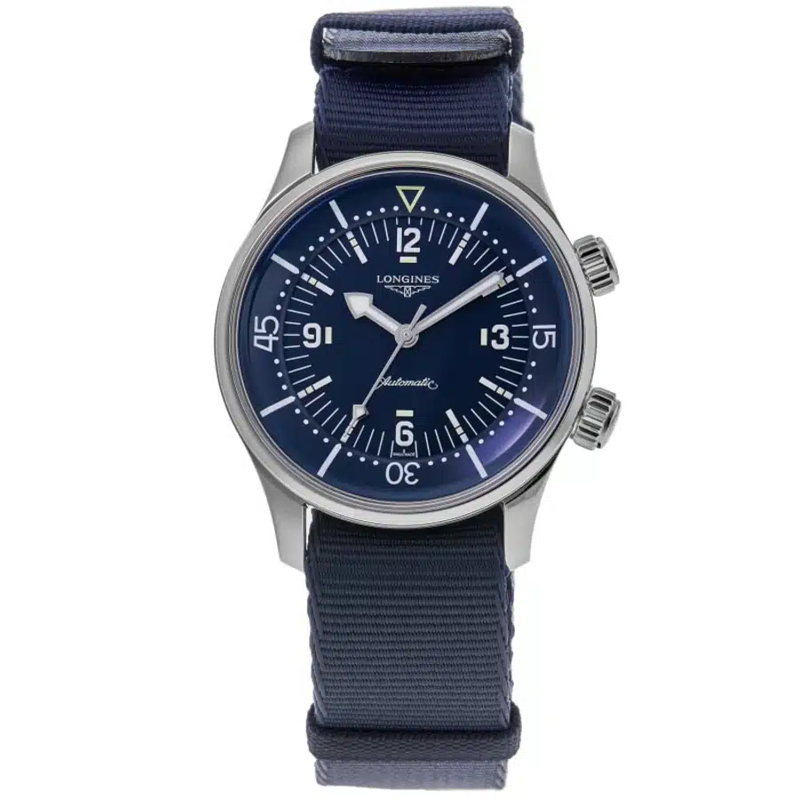 Longines Legend Diver L3.764.4.90.2, quadrante blu laccato e cinturino NATO blu, vista frontale